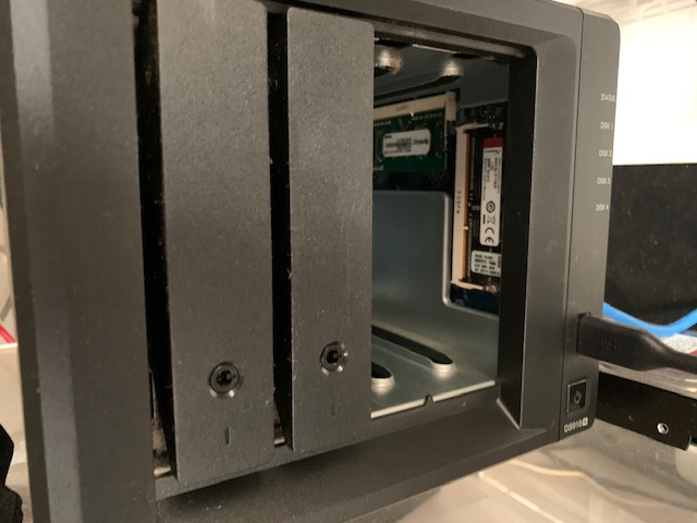 DS918+ Einbau Arbeitsspeicher